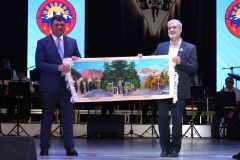 «Կապանը՝ Սյունիքի թագավորության մայրաքաղաք» խորագրի ներքո՝ մշակույթի կենտրոնի մեծ համերգասրահում տեղի է ունեցել տոնական հանդիսավոր նիստ