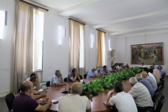 ՀԱՆԴԻՊՈՒՄ ՎԱՐՉԱԿԱՆ ՂԵԿԱՎԱՐՆԵՐԻ ՀԵՏ