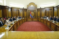 Արցախից բռնի տեղահանված հայրենակիցները ֆինանսական աջակցություն ստանալու համար պետք է բացեն քարտային հաշիվներ. ՀՀ վարչապետ