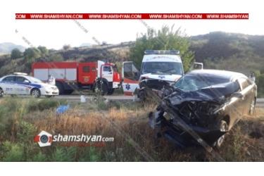 Խոշոր ավտովթար Վայոց Ձորի մարզում. բախվել են հիվանդ տեղափոխող Կապանի շտապօգնության ավտոմեքենան ու Toyota Camry-ն