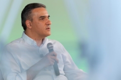 Անվճար կրթություն, ճկուն ուսանողական վարկեր. Արման Թաթոյանը Զեյթունում  ներկայացրել է «Միասնության թևերի» ծրագիրը