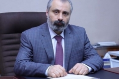 Պետք է ատամներով պաշտպանենք մեր իրավունքները, եթե չլինի Արցախ, չի լինելու նաեւ Հայաստան. Արցախի արտգործնախարար