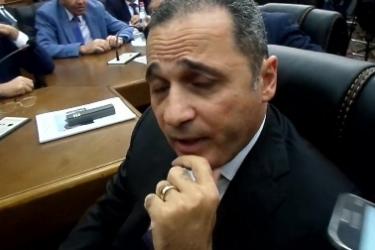 Քաղաքական դիակ Վահեն նոր մոբիլիզացիա է սկսել՝ վարձակալել մարդկանց, ովքեր իր իսկ բացած ֆեյսբուքյան կեղծ էջերում, շուկայականից բարձր գներով, կհայհոյեն «Սյունյաց երկրի» խմբագրին