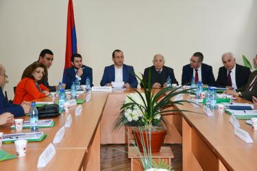 ԽՈՐՀՐԴԻ ՆԻՍՏ ԳՈՐԻՍԻ ՊԵՏԱԿԱՆ ՀԱՄԱԼՍԱՐԱՆՈՒՄ