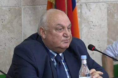 ԵՊՀ ՌԵԿՏՈՐ ԱՐԱՄ ՍԻՄՈՆՅԱՆԸ ՀՐԱԺԱՐԱԿԱՆ ՏՎԵՑ