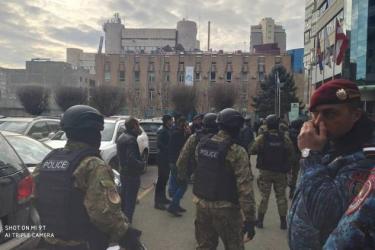 ԷՐԵԲՈՒՆԻ ՊԼԱԶԱՅՈՒՄ ԱՎՏՈՄԱՏԱՎՈՐԸ ՊԱՏԱՆԴ Է ՎԵՐՑՐԵԼ