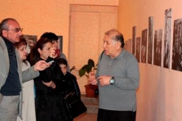 Վառ երեւակայությունից եւ խենթությունից ծնված ստեղծագործություններ