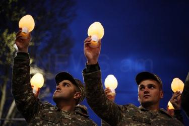 Սուրբ Սարգիս եկեղեցուց տեղի է ունեցել «Հարության Ավետիս» խորագրով կանթեղներով երթը (ֆոտոռեպորտաժ)