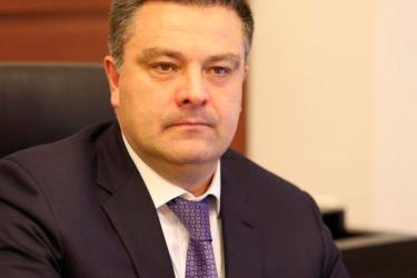 Օ՜ ժամանակներ, օ՜ փաստաբաններ. արդյո՞ք Պարույր Սեւակի «Ղողանջ միջակության» բանաստեղծությունը կապ ունի Մհեր Պոլոսկովի հետ