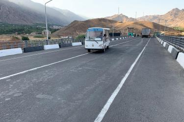 Մեղրիի անցակետի մաքսային ծառայողն ազատվել է աշխատանքից