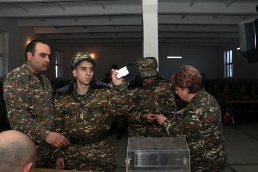 Կառավարությունն ընդունել է ամառային զորակոչ և զորացրում հայտարարելու որոշումը