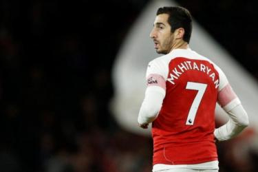 Բաքվում ոստիկաններն առանձնահատուկ ուշադրություն են դրսեւորում Մխիթարյանի խաղաշապիկներով ֆանատների նկատմամբ