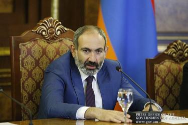 Երբ անհատն անվճար երթևեկություն է ապահովում, հարց է առաջանում՝ եթե նա որոշի այլ կերպ ծախսել գումարները, քաղաքը մնալո՞ւ է առանց տրանսպորտի. ՀՀ վարչապետ