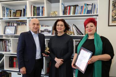 ՀԱՍՄԻԿ ՊԱՊՅԱՆԸ ՀԱՅԿԱԿԱՆ PR ՄՐՑԱՆԱԿԱԲԱՇԽՈՒԹՅԱՆԸ ՃԱՆԱՉՎԵՑ ՀԲԸՄ-Ի ԱՌԱՋԱԴՐԱԾ «ՏԱՐՎԱ ԿԻՆ» ԱՆՎԱՆԱԿԱՐԳԻ ՀԱՂԹՈՂ