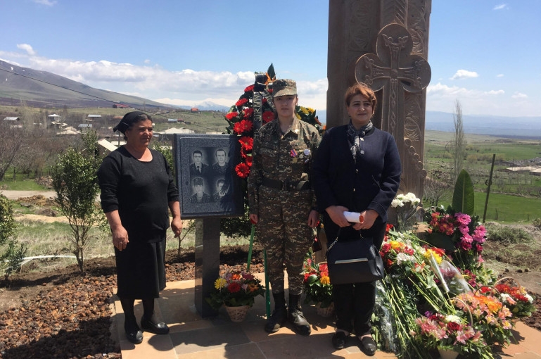 Այսօր՝ Քյարամ Սլոյանի ծննդյան օրը, Ապրիլյան պատերազմի 4 հերոսներին նվիրված հուշաքար բացվեց (լուսանկարներ)