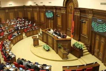 Եկամտահարկի վերադարձի մասին նախագծերը վիճաբանության առարկա դարձան խորհրդարանում