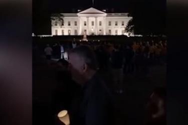 Թրամփ, ճանաչի՛ր Ցեղասպանությունը. մոմավառություն Սպիտակ տան դիմաց. տեսանյութ  