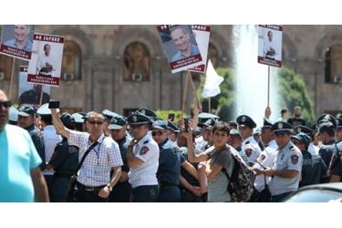 Բողոքի ակցիա՝ հաջակցություն Ռոբերտ Քոչարյանի. ուղիղ