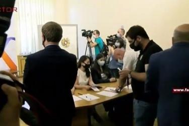 Պատգամավորները քվեարկում են Գագիկ Ծառուկյանին անձեռնմխելիությունից զրկելու հարցով. ՈւՂԻՂ  