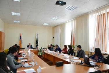 ԽՈՐՀՐԴԻ ՆԻՍՏՈՒՄ ՔՆՆԱՐԿՎԵՑ ԳՊՀ-Ի ՖԻՆԱՆՍԱՏՆՏԵՍԱԿԱՆ ԳՈՐԾՈՒՆԵՈՒԹՅՈՒՆԸ